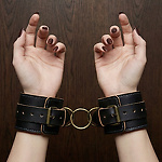 Фото 3: Наручники из натуральной кожи чёрные